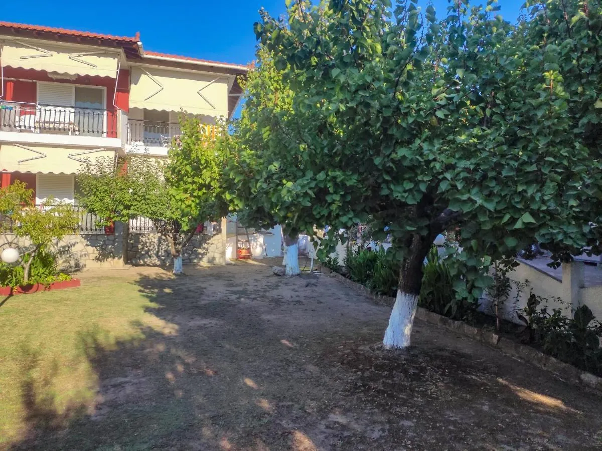 Studios Itamos Paradisos Greece