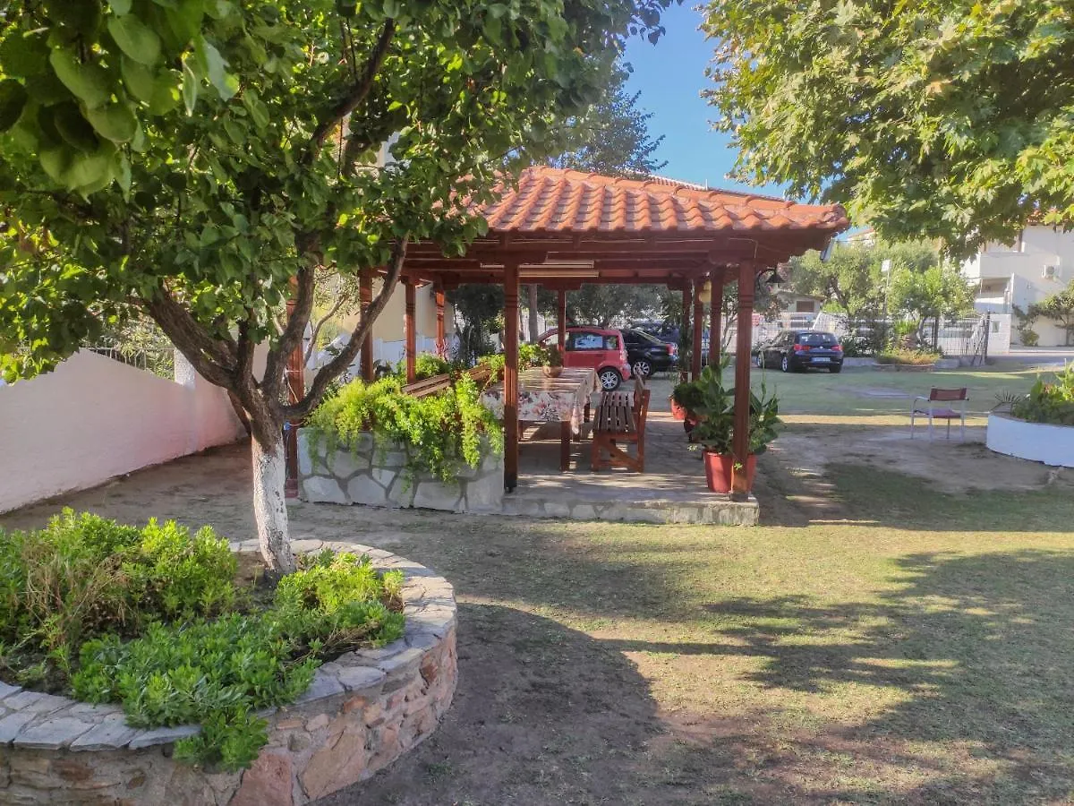 Studios Itamos Paradisos 0*,  Greece